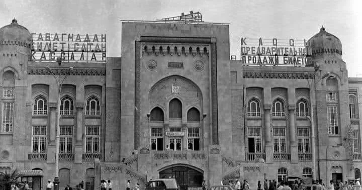 Tarixi bina bir günlüyə hər kəsə açılır Giriş pulsuz olacaq