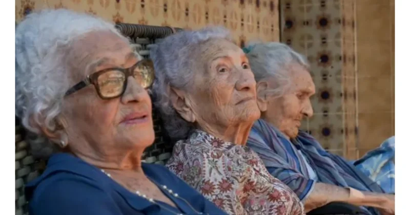 3 bacıdırlar, toplam 316 yaşları var (Foto)