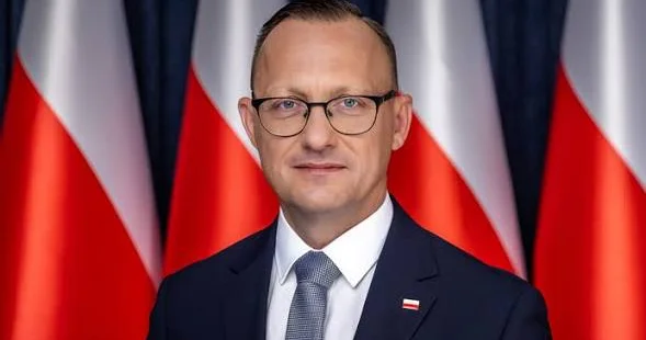Польша раскритиковала Зеленского за создание в Украине национального пантеона Minval Politika
