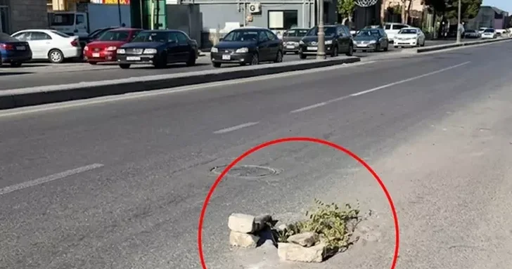 Открытый люк в Хырдалане вызвал опасность для движения