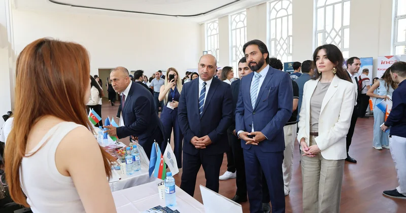İşaxtaranlar üçün yeni imkanlar: İçərişəhərdə Əmək Yarmarkası keçirilib