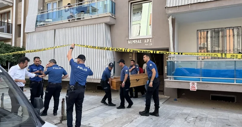 Türkiyədə polis vəhşəti: Arvadını və iki uşağını yatdığı yerdə qətlə yetirdi