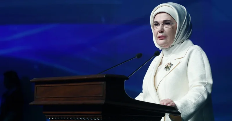 Əminə Ərdoğan Dünya Ana Südü Həftəsi ilə bağlı paylaşım edib