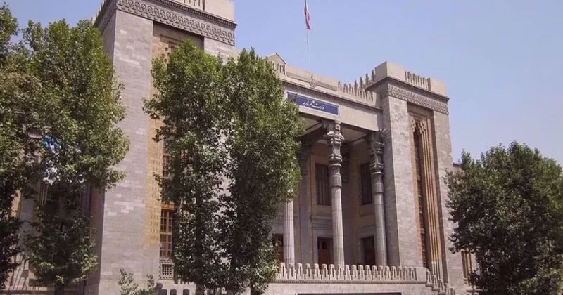 İran XİN: Region ölkələri ilə düşmənçilik siyasəti aparmırıq