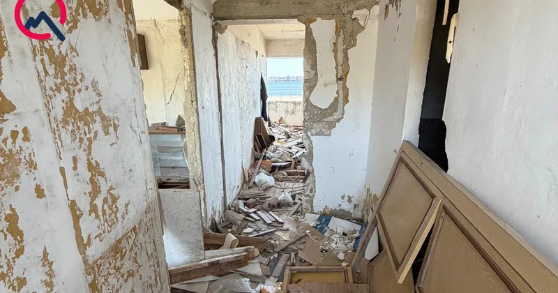 Bu binada cəmi 5 ailə qalıb Onlar da şikayətçidir