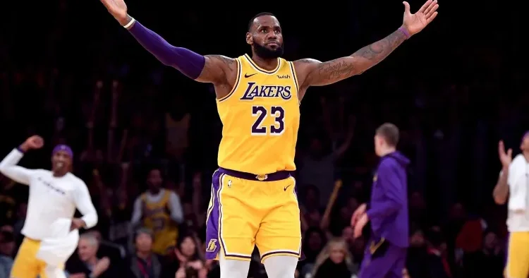 LeBron Ceyms işə helikopterlə gedəcək