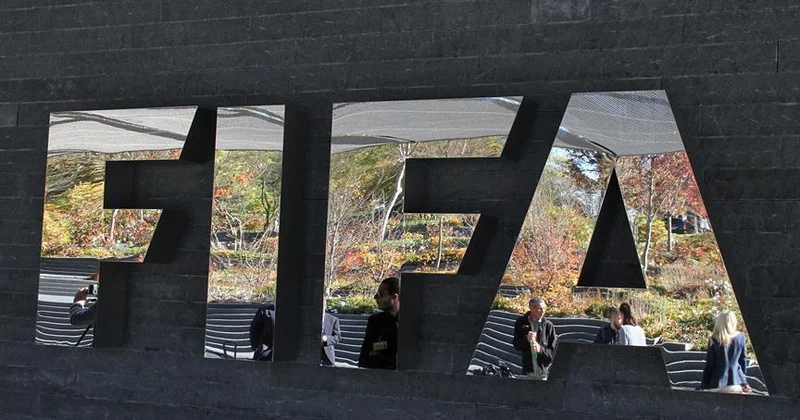 FİFA qalmaqallı planından imtina etdi