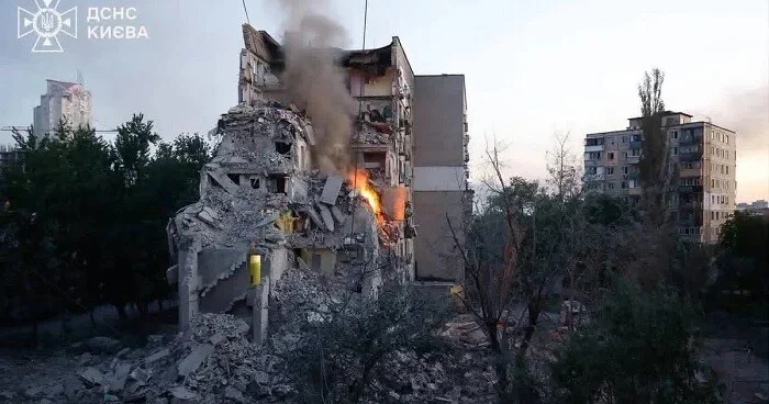 Rusiya "Sirkon"larla Kiyevi vurdu: ölənlər var