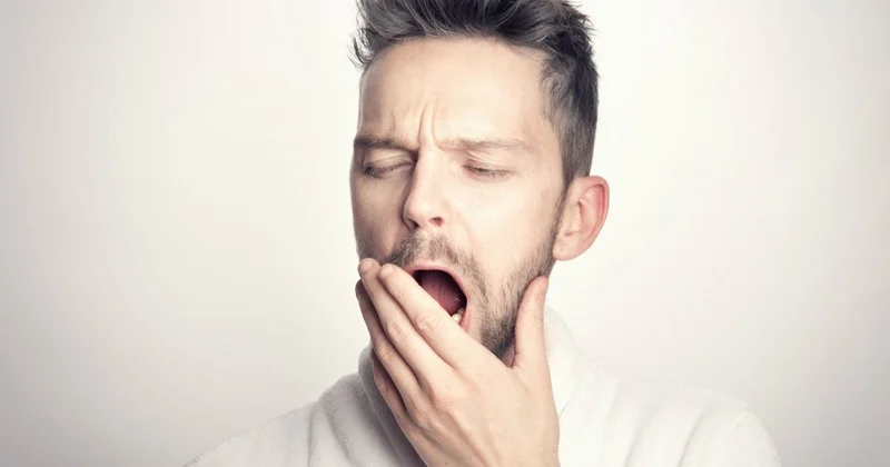 Çətin yuxuya gedənlərdə insult riski çox artır Diqqət