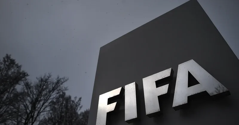 UEFA Canni İnfantinonu əvəz edəcək namizəd axtarır