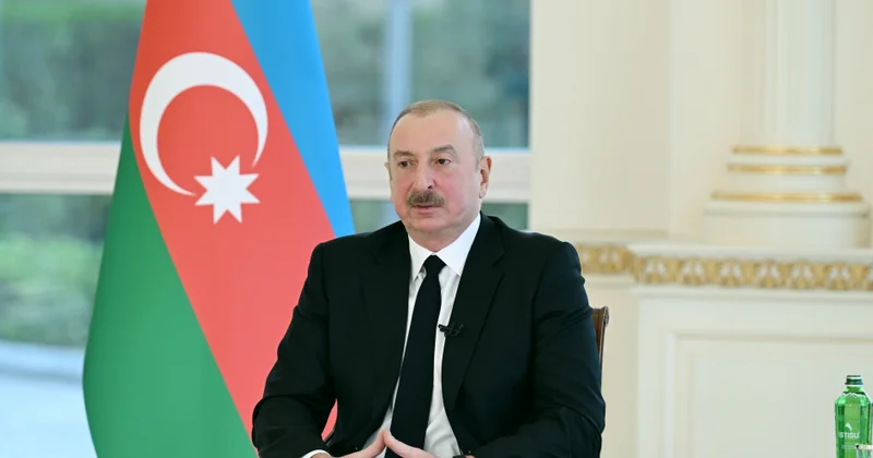 Ölkə başçısı ana dilinin keşiyində: Dil o amildir ki, milləti millət edir