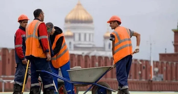 Новая система контроля трудовых мигрантов стартует в Москве с 1 сентября