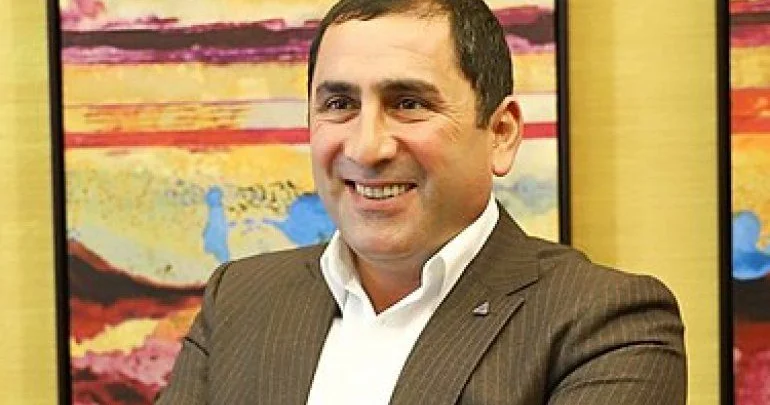 Ceyhun Abbasovun rəhbərlik etdiyi qrupa daxil olan mağazalar şəbəkəsində kiflənmiş kərə yağı satılır VİDEO