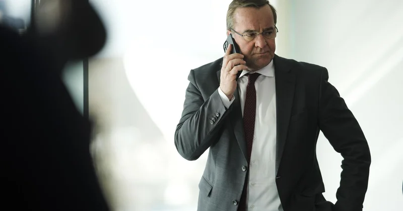 Писториус раскритиковал идею отправки войск ЕС в Украину Minval Politika