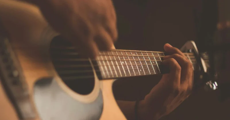 Musiqi tənhalığı unutdurur