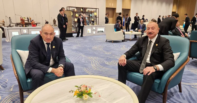 İlham Əliyev Nikol Paşinyanla görüşüb