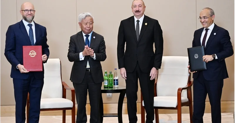 Azərbaycan və AİİB imzaladıqları birgə bəyannaməni mübadilə edib