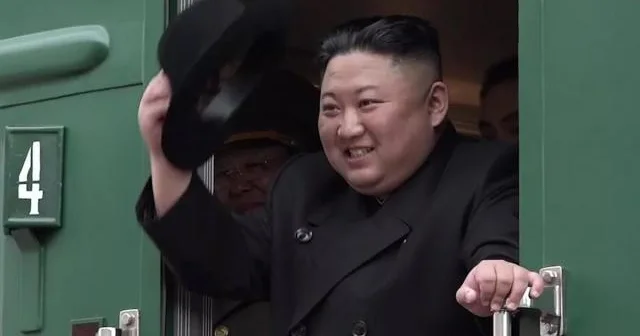 Kim Çen In xüsusi qatarla Pekinə yola düşür...