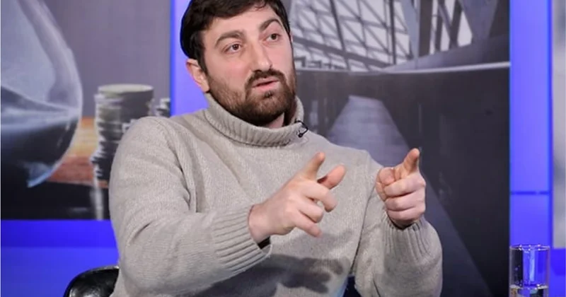 “Paşinyan Bakının tapşrıqlarını icra edir”