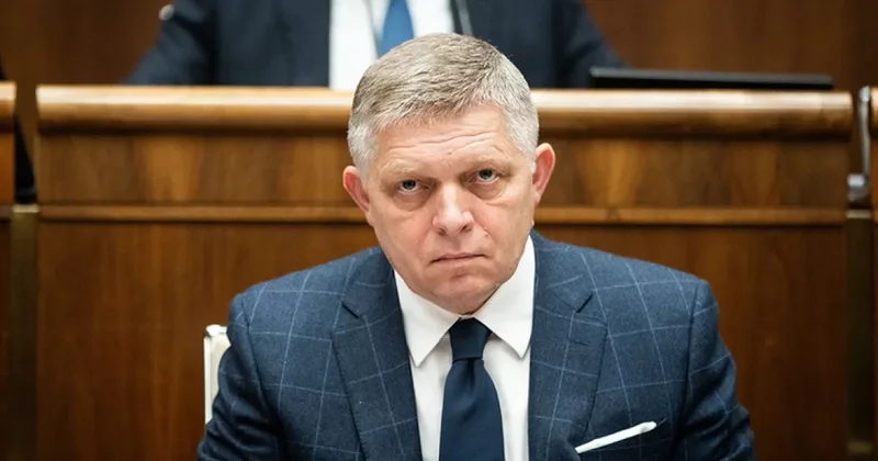 Премьер Словакии Фицо проведет встречи с Путиным и Зеленским