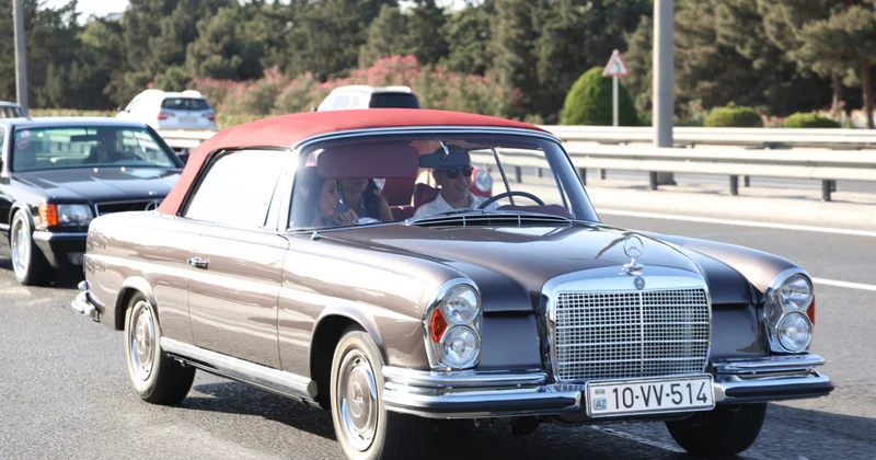 “At gücü” klassik avtomobillərin yürüşü və çövkən oyunu keçirilib FOTO