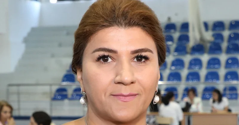 Əməkdar müəllimin ölkədən çıxışına stop qoyuldu (SƏBƏB)