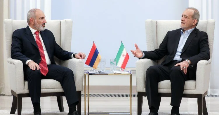 Pezeşkianla Paşinyanın söhbəti sərt keçib “İran lideri deyib ki…”