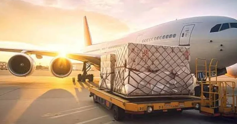 Aviadışımaların həcmi artdı: böyük gəlirlər Azərbaycanın hava nəqliyyatı sektoru üçün nə vəd edir?