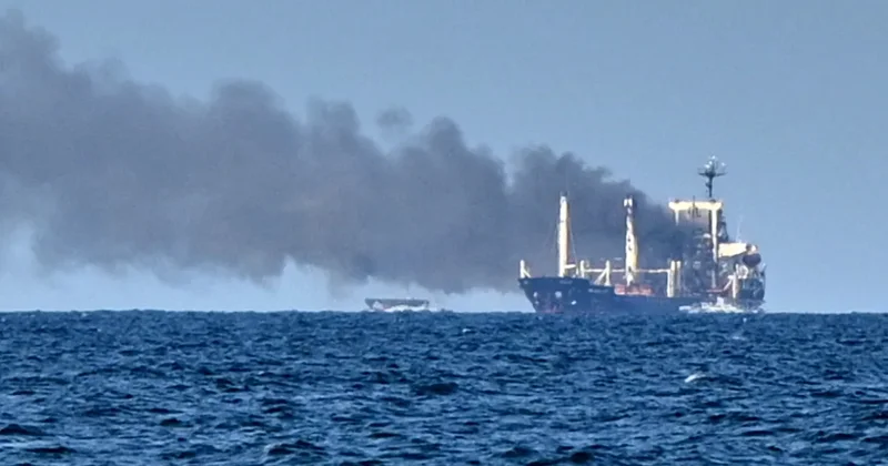 Два супертанкера атакованы в Ормузском проливе