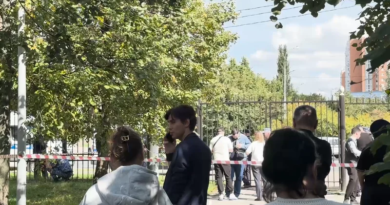 В Москве неизвестный с лопатой напал на прихожан и был застрелен прохожим