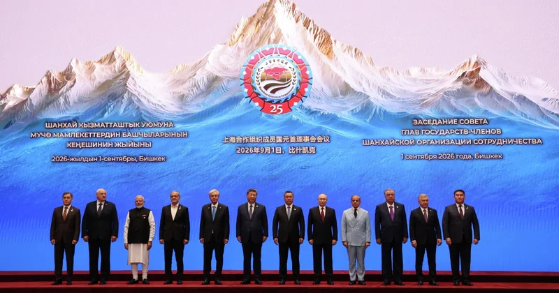 ŞƏT liderləri belə foto çəkdirdi maraqlı görüntü