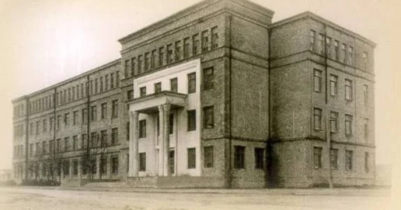 Bir universitetdən daha artıq