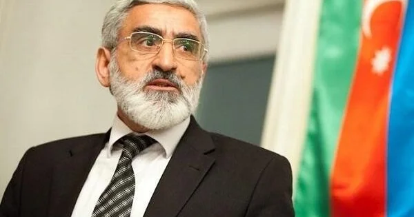 Haqq yolunda, istiqlal amalında Mirmahmud Mirəlioğlu 70