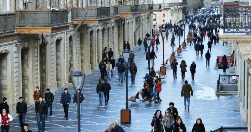 Əhali artımı sual altında: Azərbaycanda uşaqpulu yenidən gündəmdə KONKRET