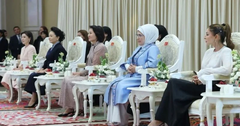Beş ölkənin birinci xanımları Bişkekdə əl işləri sərgisini ziyarət edib
