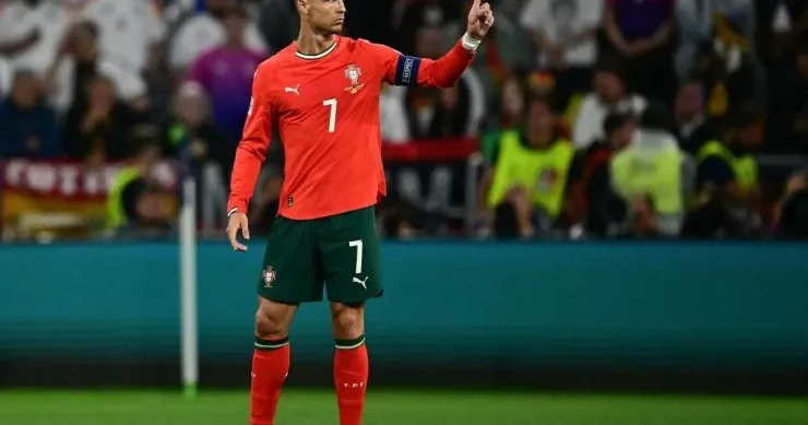 Futbolun lideri müəyyən olundu: Messi və Ronaldo müqayisəsi belə BİTDİ