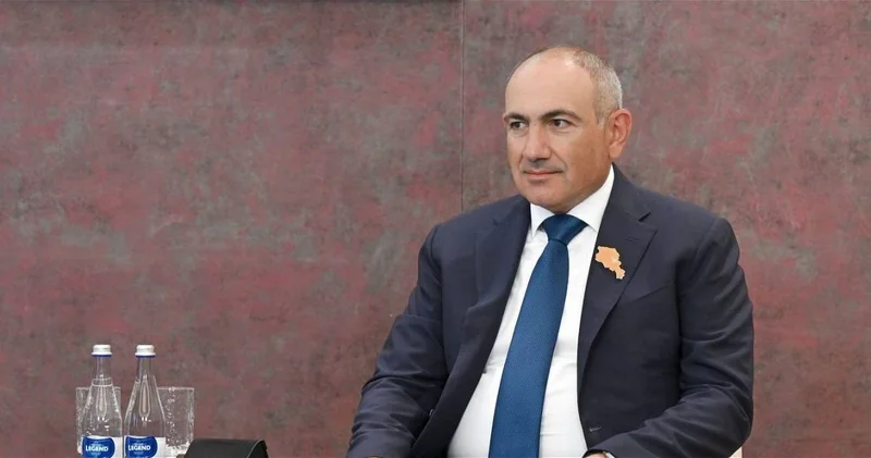 Пашинян после встречи с Путиным в Бишкеке анонсировал визит в Москву