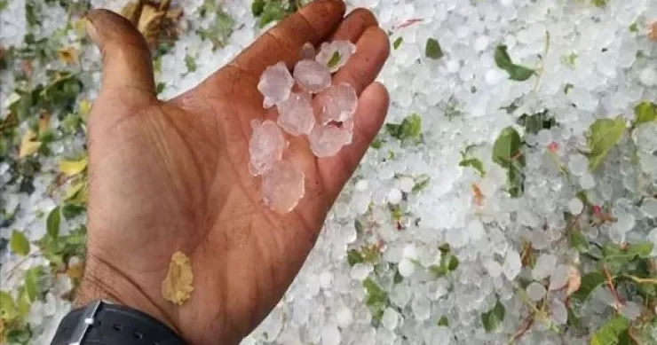 Bu gecə Bakıya dolu düşdü GÜNÜN HAVASI