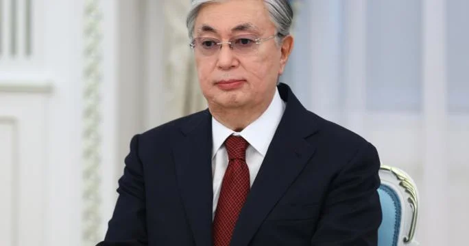 Tokayev ŞƏT in İnkişaf Bankının qərargahının Qazaxıstanda yerləşməsini təklif edib