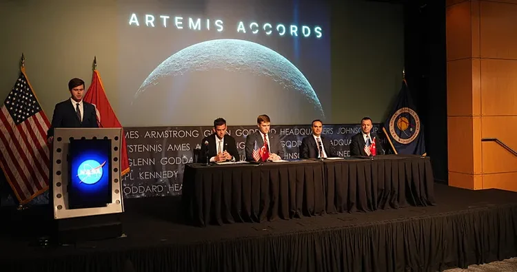 Türkiyə ABŞ ın “Artemida sazişləri”nə qoşulub