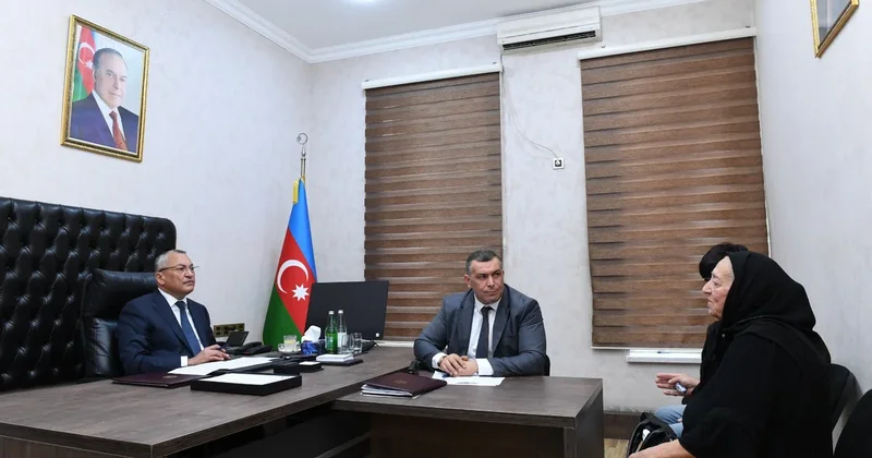 Rövşən Rzayev vətəndaş qəbulu keçirib GÖRÜNTÜ