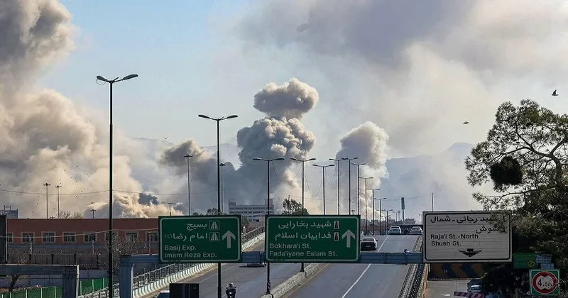 Al Hadath: ABŞ İranın Hörmüz boğazına daşıdığı hərbi texnikaya zərbələr endirib
