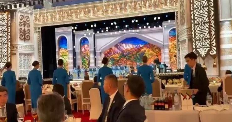 Bişkekdə dövlət və hökumət başçılarına ziyafət verildi VİDEO