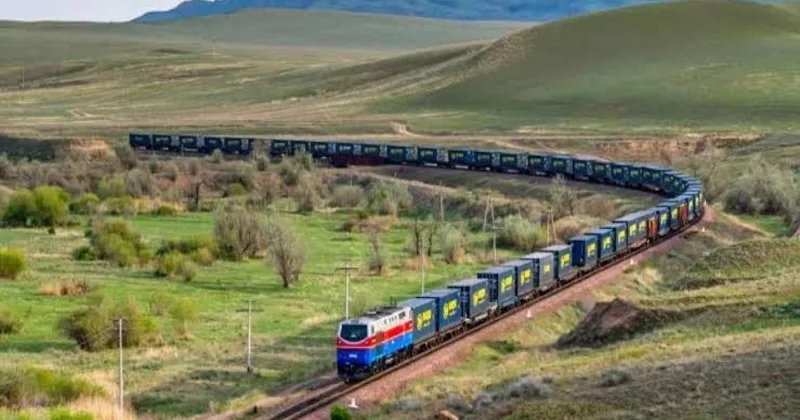 Rusiyalı nazir: Cənubi Qafqaz Dəmir Yolu ilə bağlı Ermənistanla işləməyə davam edirik