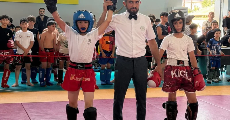 Kikboksinq üzrə növbəti yoldaşlıq görüşü keçirilib FOTO