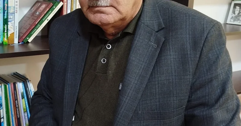 Banan sevgisi Qardaşxan Fərzi yazır