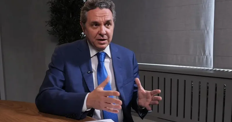 Mərkəzi Bankın sədrinin müşaviri: “Rusiya iqtisadiyyatı dəvəyə bənzəyir” KONKRET