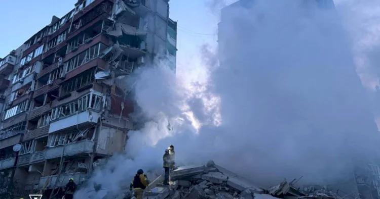 Kiyevə yeni raket hücumu: 4 ölü, 13 yaralı