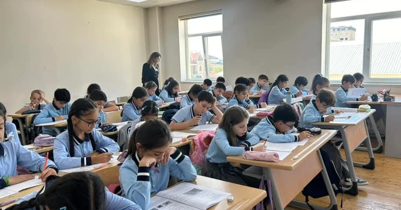 Tətil başa çatır: Uşaqların məktəbə adaptasiyası necə olmalıdır?