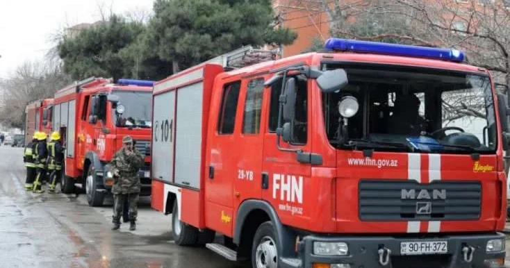 Şəkidə oteldə yanğın: